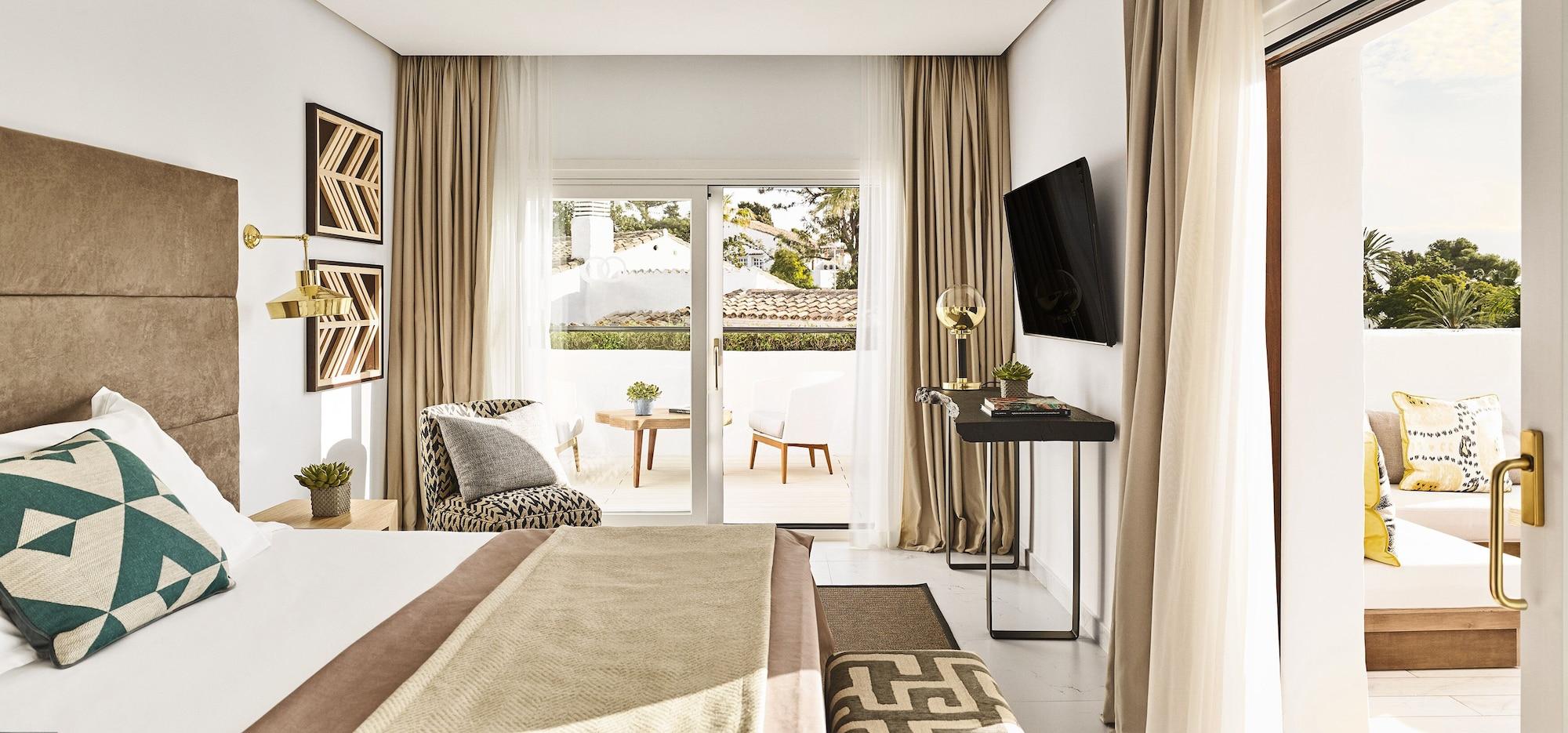 Nobu Hotel Marbella Esterno foto A room at the hotel