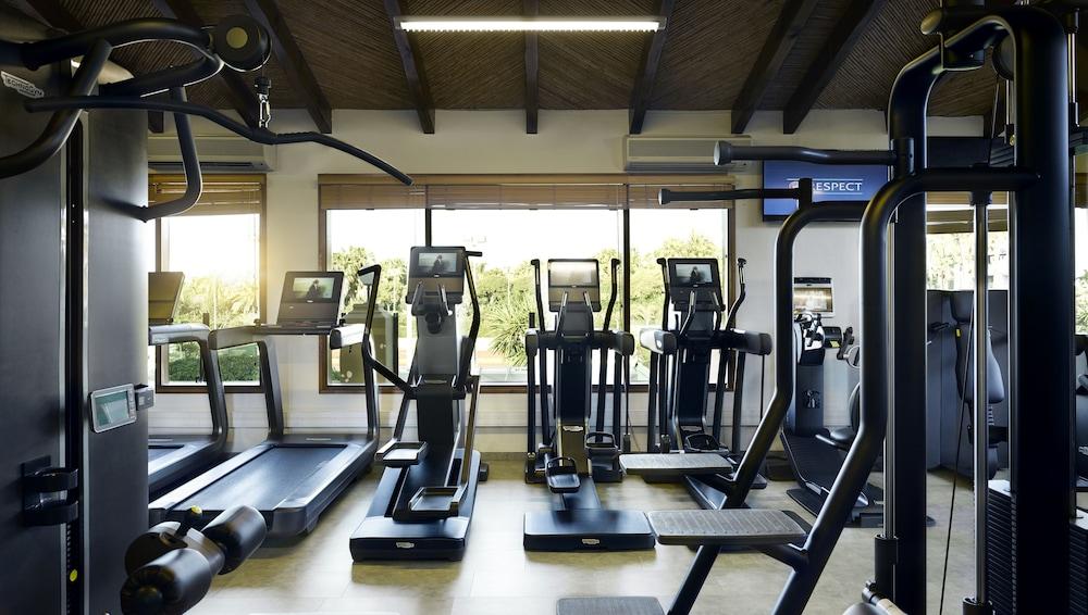 Nobu Hotel Marbella Esterno foto The gym at the hotel