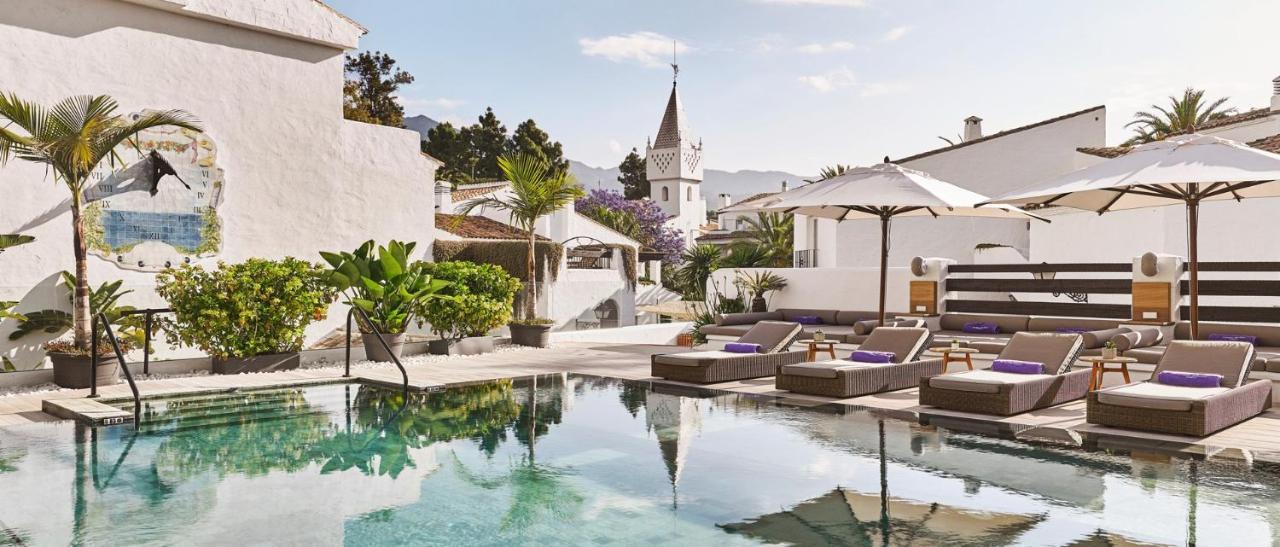 Nobu Hotel Marbella Esterno foto The hotel's pool