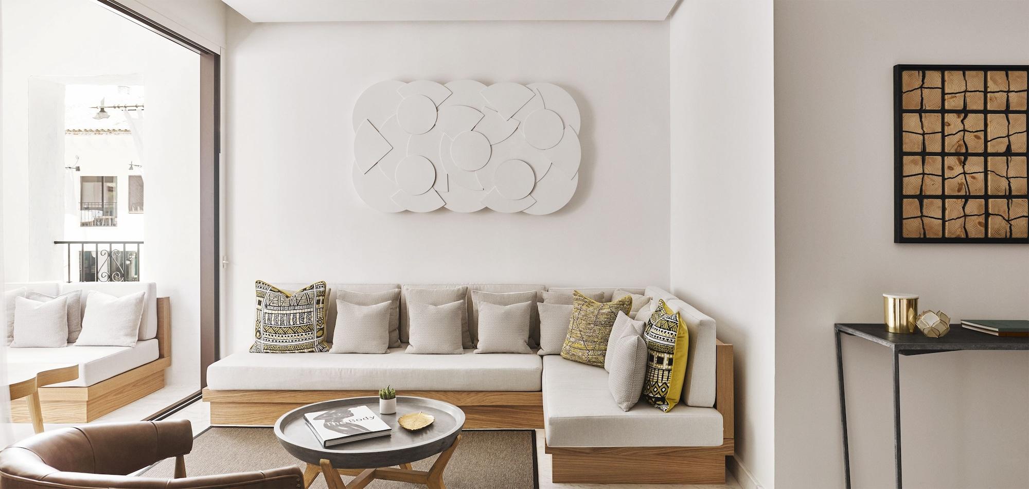 Nobu Hotel Marbella Esterno foto A sofa