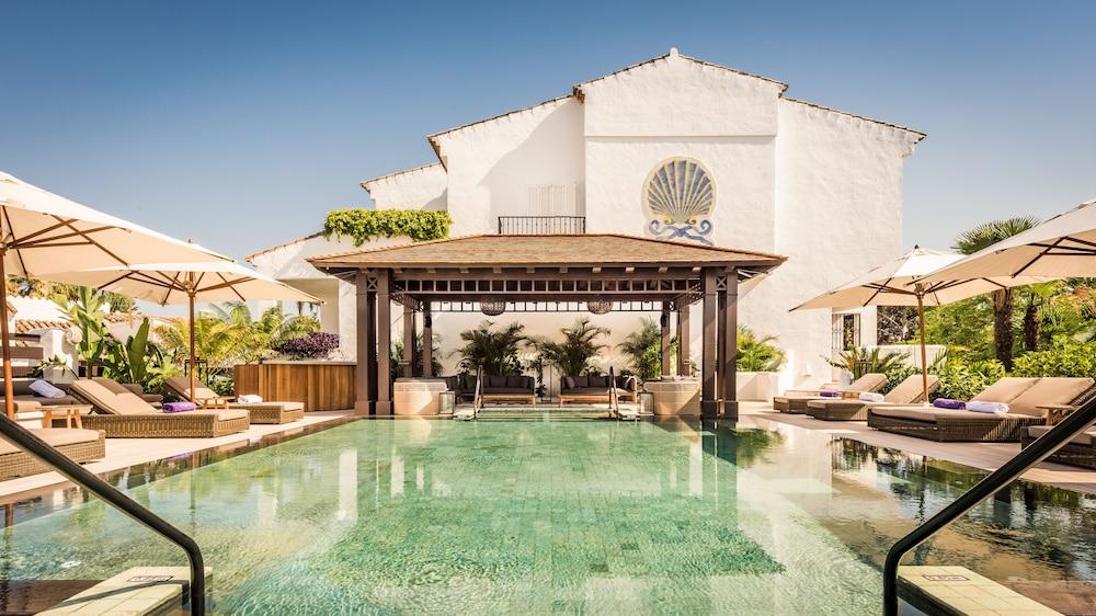 Nobu Hotel Marbella Esterno foto The pool at the hotel