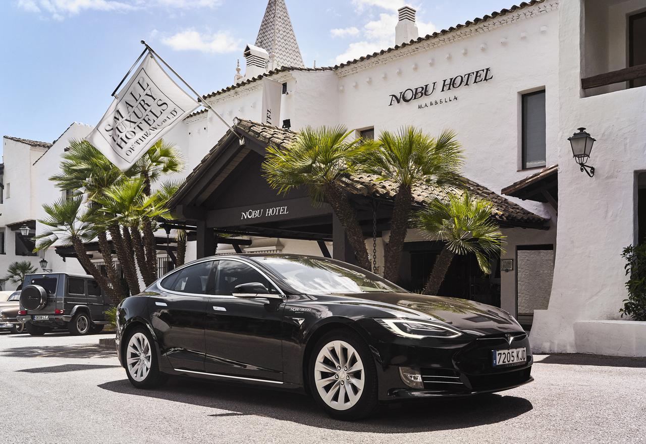 Nobu Hotel Marbella Esterno foto Tesla Model S at Hotel Nobile, Marbella, Spain